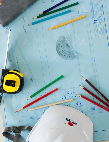 磨機(jī)銷售部、研發(fā)工程師親赴客戶生產(chǎn)現(xiàn)場，針對場地和以往生產(chǎn)中存在的問題，制定了又環(huán)保的生產(chǎn)設(shè)計(jì)方案，以扎實(shí)的技術(shù)實(shí)力、品質(zhì)良好的設(shè)備質(zhì)量和專業(yè)周到的服務(wù)成為長興縣粉體行業(yè)磨機(jī)設(shè)備的供應(yīng)商。